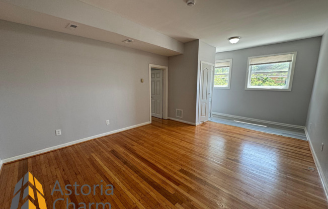 1 bed, 1 bath, $1,100, Unit 3508 Clifton Ave Unit B1