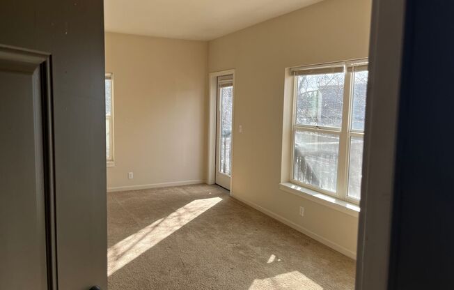 1 bed, 1 bath, 560 sqft, $1,195