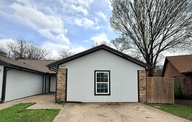 1020-1022 Vera Court