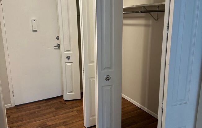 1 bed, 1 bath, 750 sqft, $1,195, Unit 209 (R)