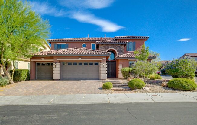 Spacious 5-Bedroom, 2 Story Pool Home in Gated Mountains Edge Community!