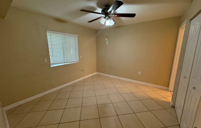 2 beds, 2 baths, $1,200