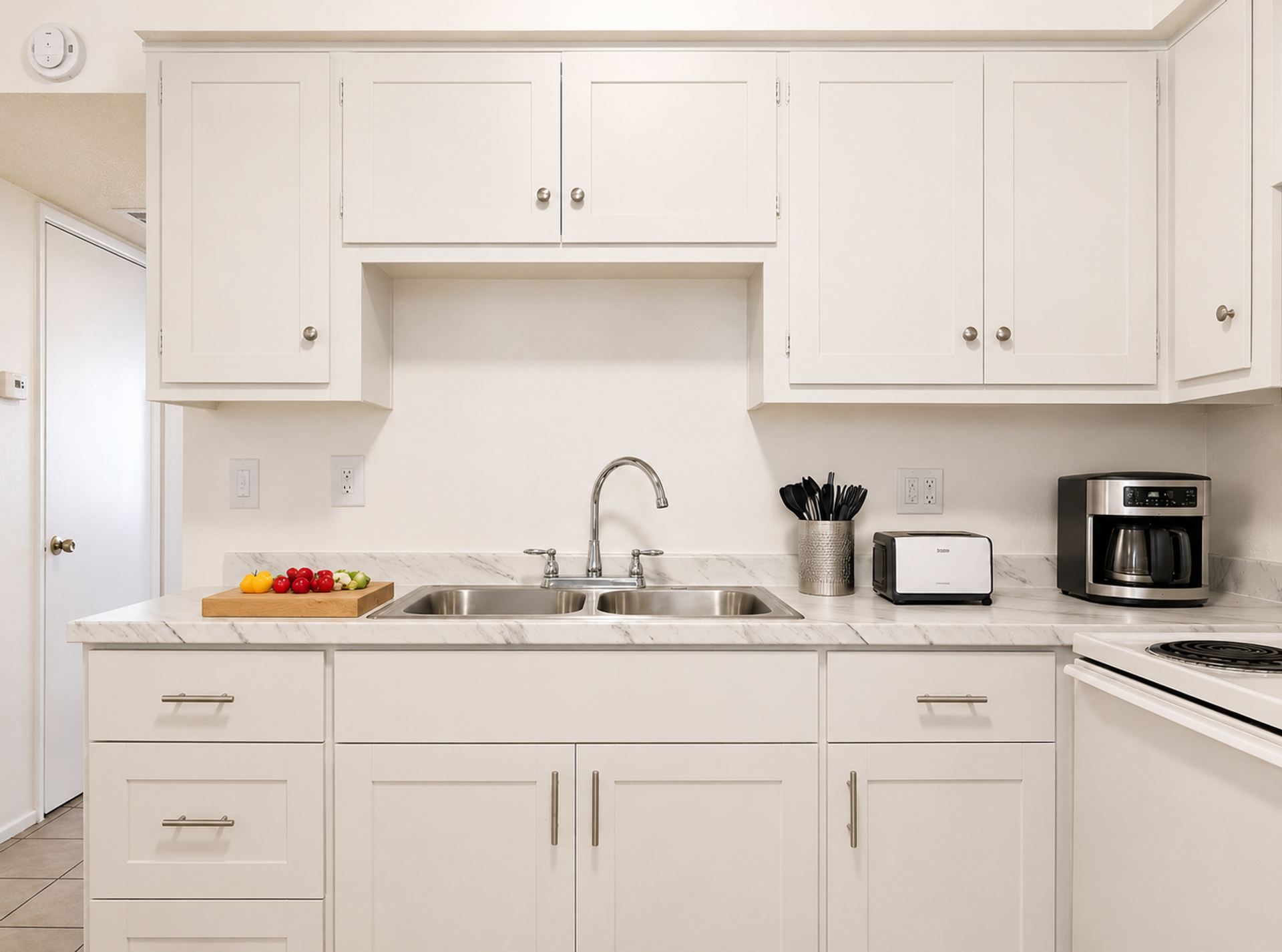 Welcome to 12 Palms — Where Comfort Meets Convenience in the Heart of Phoenix