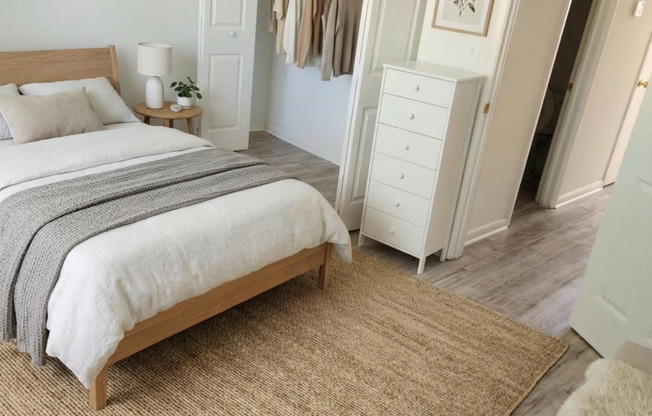 2 beds, 1.5 baths, 1,150 sqft, $1,250, Unit 21-063E