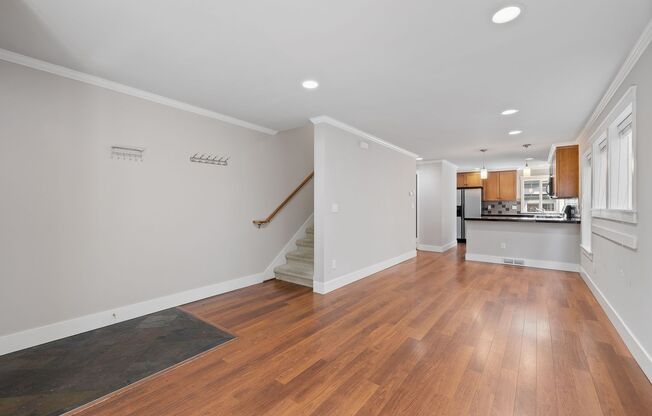 Stylish 3 bedroom townhome in Madison Valley!