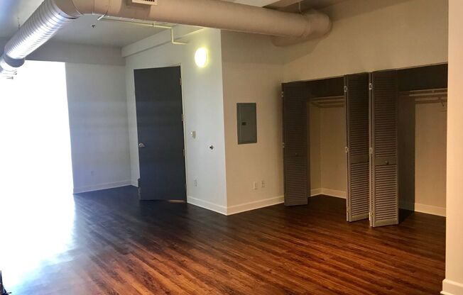 1 bed, 1 bath, 631 sqft, $2,850, Unit 1023-407