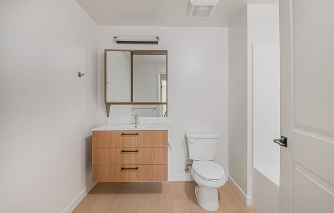 1 bed, 1 bath, 611 sqft, $2,905, Unit 214