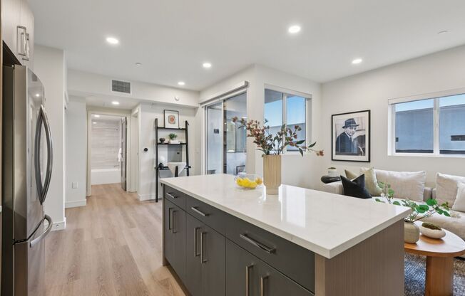 1 bed, 1 bath, 587 sqft, $2,293, Unit 402