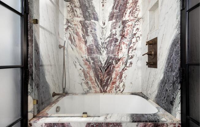 1 bed, 1 bath, 577 sqft, $5,500, Unit 10104