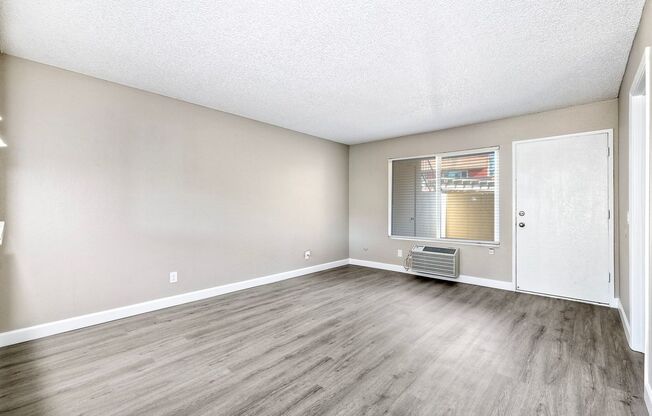 2 beds, 2 baths, $2,495, Unit 43