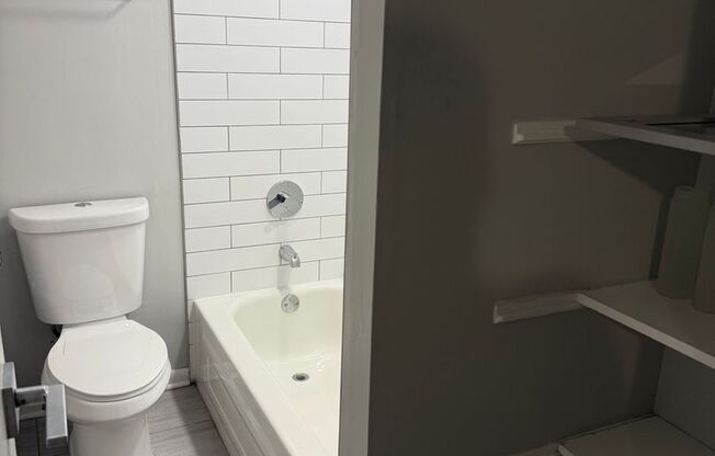 Studio, 1 bath, $1,450, Unit 105
