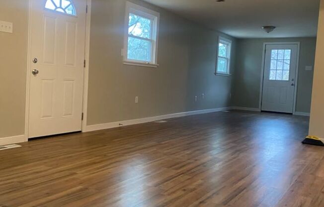 2 beds, 1 bath, $1,750