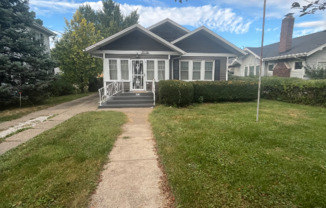 2118 ELM ST
