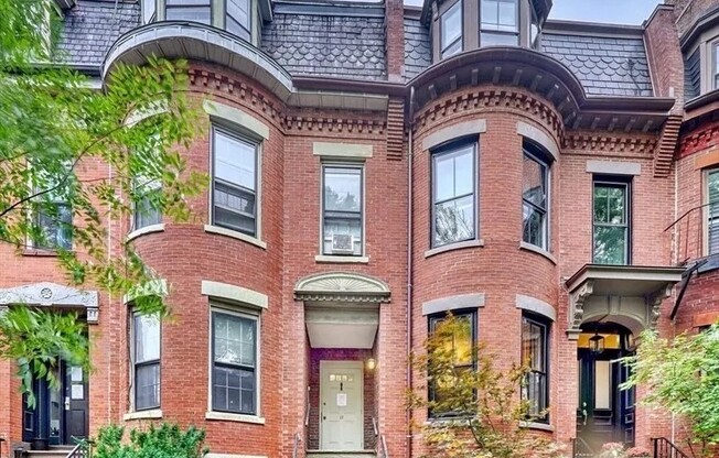 11 CAZENOVE ST