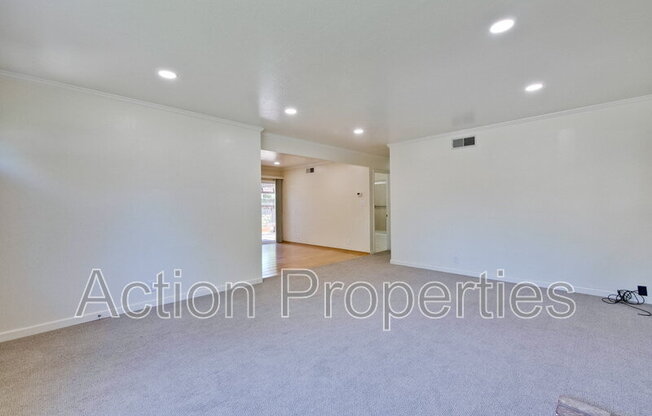 1128 KENTWOOD AVE
