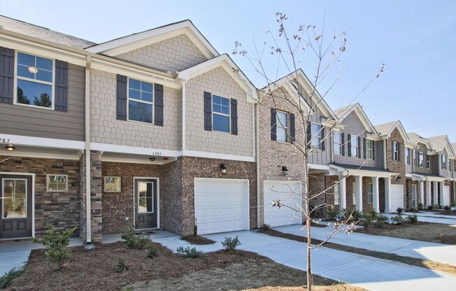 3 Bed 2.5 Bath Townhome in Jonesboro! Gardens at Lovejoy