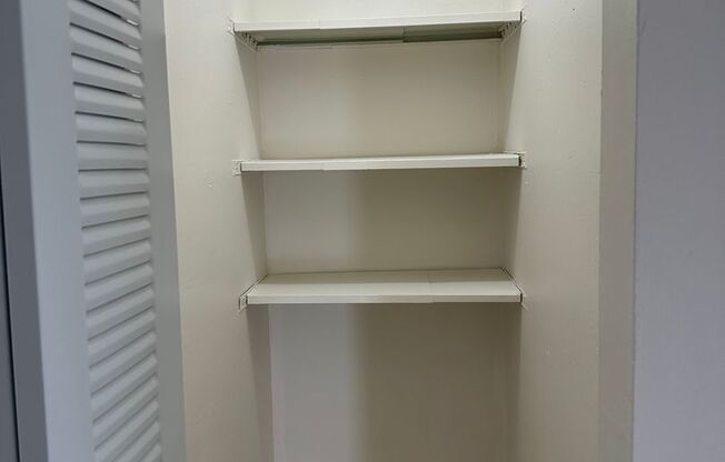 2 beds, 2 baths, $2,145, Unit 121