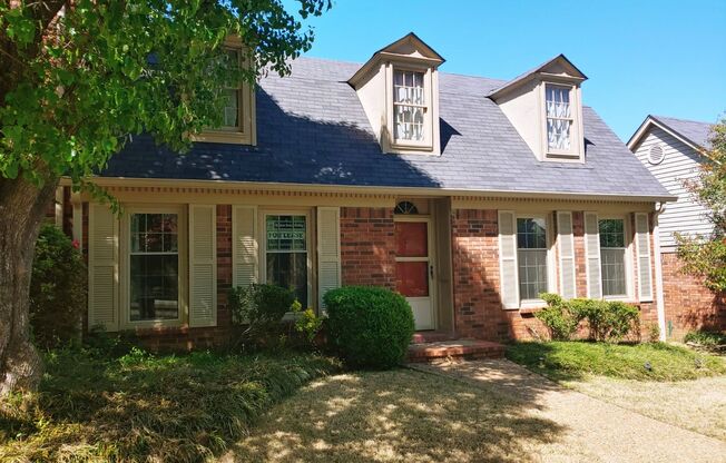 Welcome Home to 2112 Hinson #4 Little Rock, for rent - *Please read the full description*