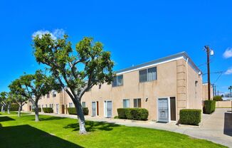 Townhome 2 bed 1.5 Bath in Anaheim