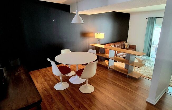 2 beds, 1.5 baths, $1,900