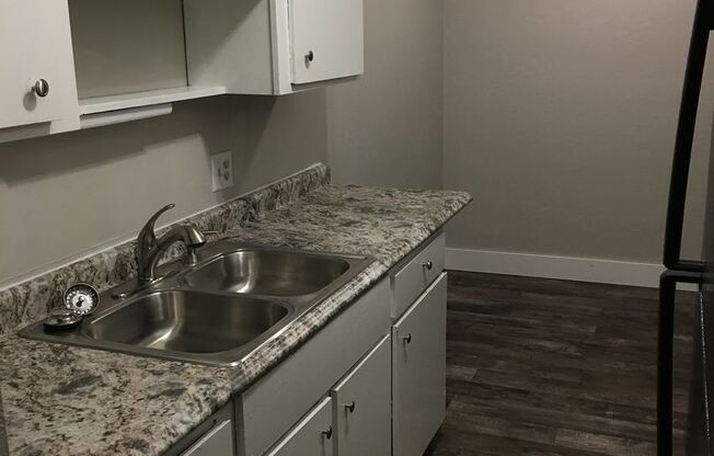 1 bed, 1 bath, 800 sqft, $985, Unit 845-205