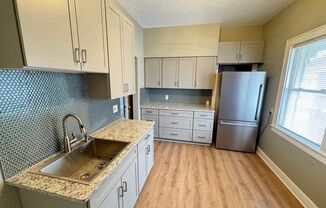 533 LIVINGSTON AVE NE
