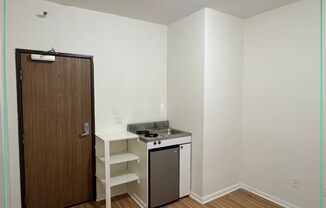 Studio, 1 bath, $989, Unit 118