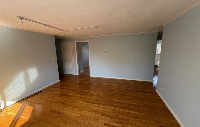 28 BRYON RD