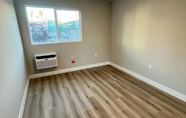 1322 S 2nd Ave