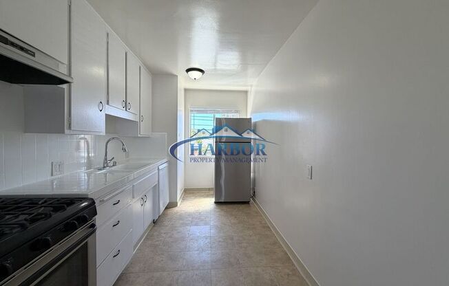 12302 S INGLEWOOD AVE