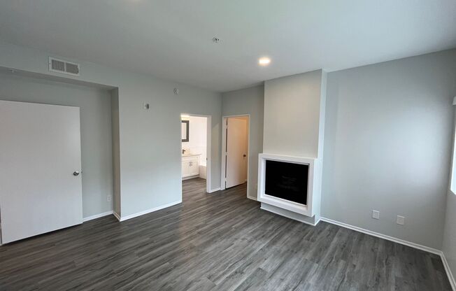 3 beds, 2 baths, 1,250 sqft, $3,898, Unit 302