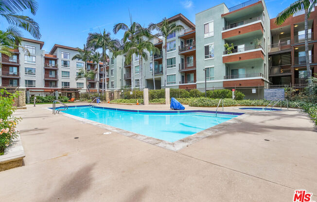 1 bed, 1 bath, 910 sqft, $2,900, Unit 355
