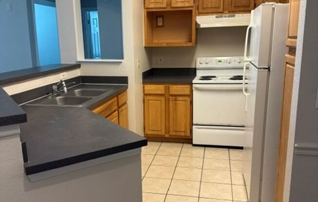 3/2 Condo in Metrowest for Rent!