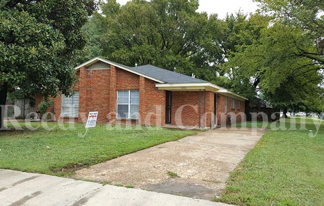 Introducing 3792 Jasmine Dr, a stunning duplex located in Memphis, TN.