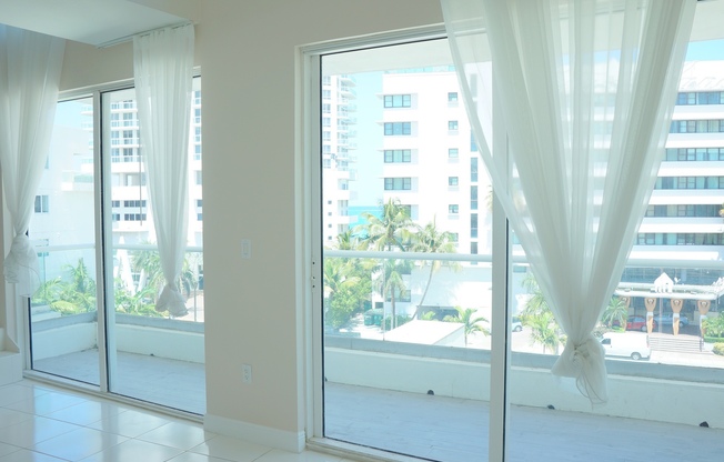 1 bed, 1.5 baths, 939 sqft, $2,800, Unit Unit 517