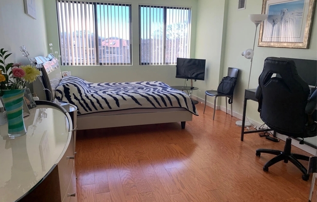 2 beds, 1 bath, 975 sqft, $3,950, Unit 506