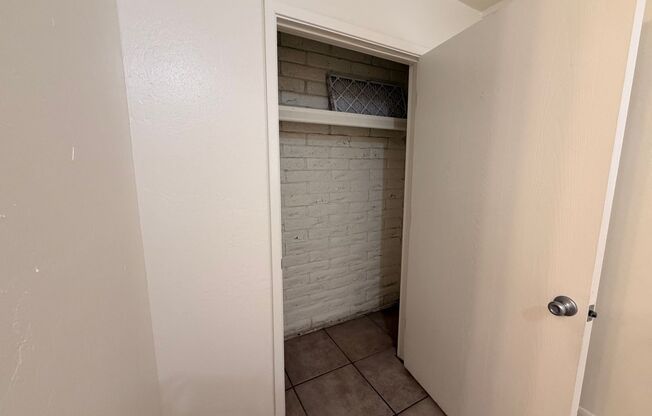 1 bed, 1 bath, 570 sqft, $899, Unit 16621-19