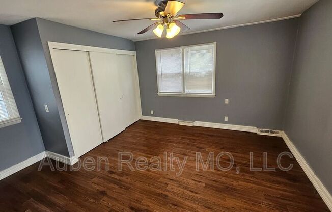3823 Bell St - Apt 2