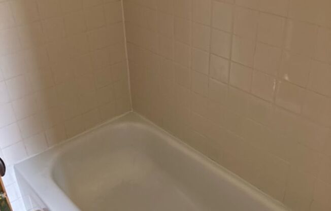 1 bed, 1 bath, 550 sqft, $899, Unit 512/15