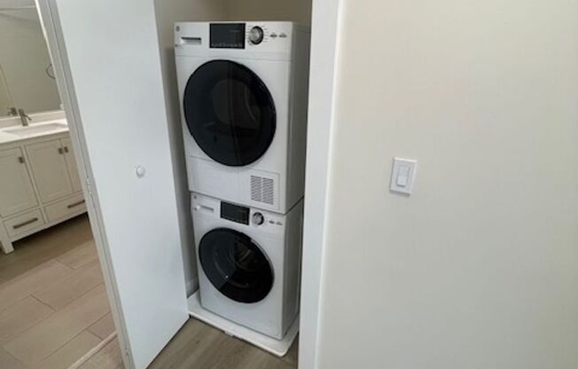 2 beds, 1 bath, 970 sqft, $3,095, Unit 202