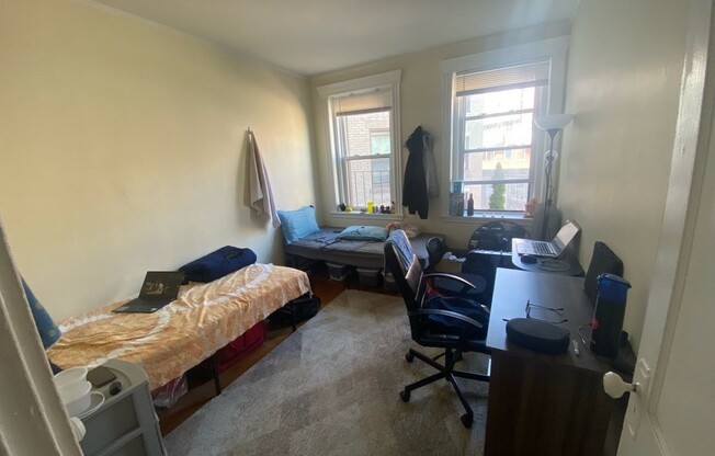 1 bed, 1 bath, 600 sqft, $2,500, Unit 14