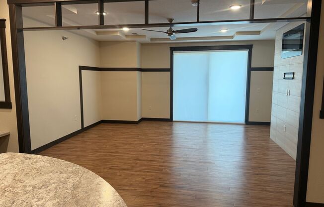 1 bed, 1 bath, 825 sqft, $1,435, Unit 2-205