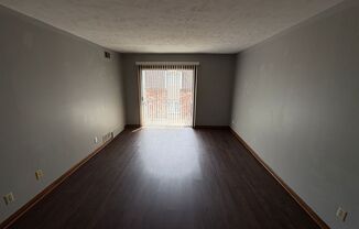 2 beds, 1 bath, 1,080 sqft, $875, Unit #9