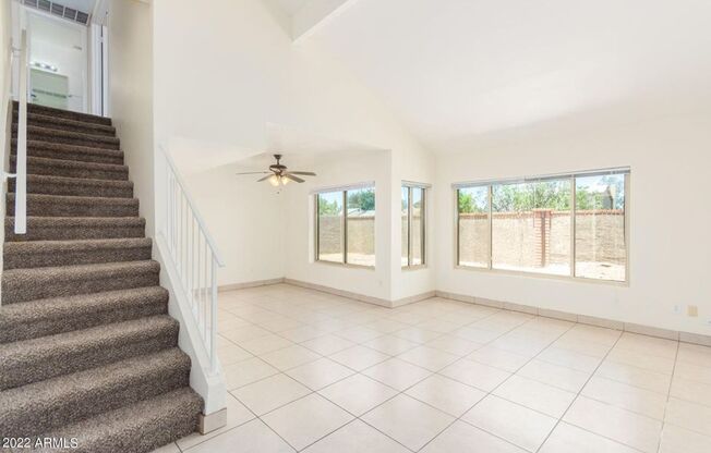 2415 W Greenway Rd 3, Phoenix