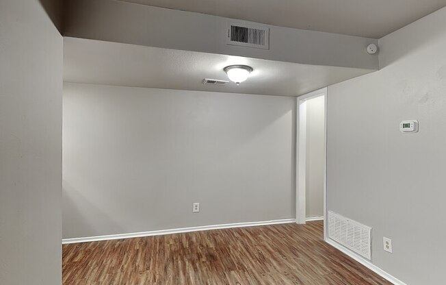 5618 BOCA RATON BLVD