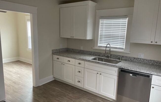 Recently remodeled home walking distance to downtown Lodi!
