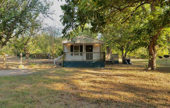 Recently Refreshed 2 - Bedroom HOme with Large Deck and Shaded Yard