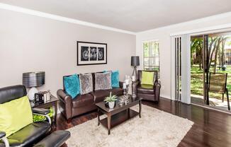 1 bed, 1 bath, 810 sqft, $1,485