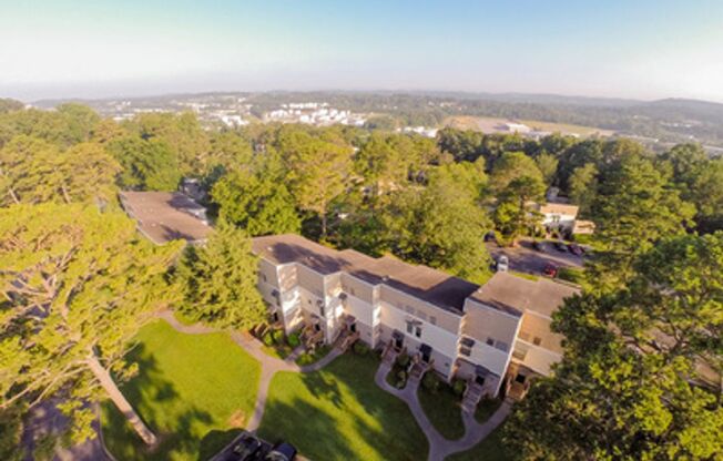 2 beds, 1 bath, 980 sqft, $1,423, Unit 129H