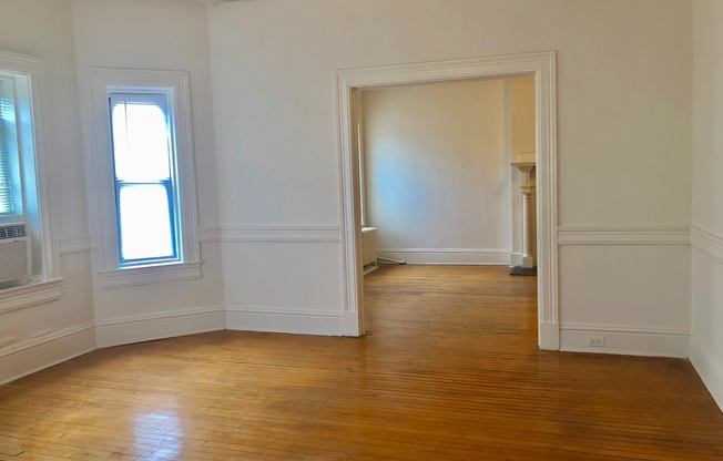 3 beds, 1 bath, 1,225 sqft, $2,299, Unit 1301-43